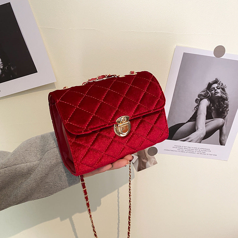 Women's Diamond Chain Shoulder Bag – Pure Color Textured Fashion Handbag